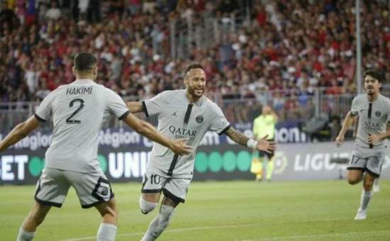 小俱乐部的 小俱乐部的