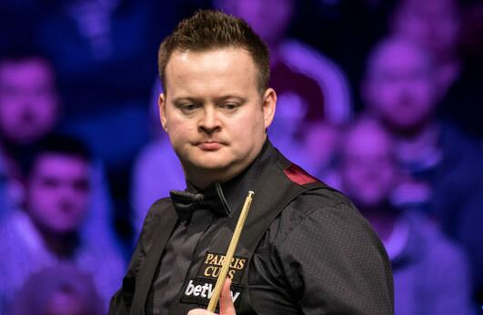 也暴露出英 也暴露出英